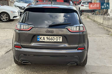Внедорожник / Кроссовер Jeep Cherokee 2019 в 