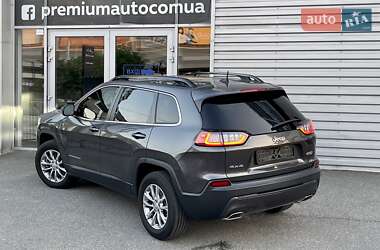 Внедорожник / Кроссовер Jeep Cherokee 2022 в 