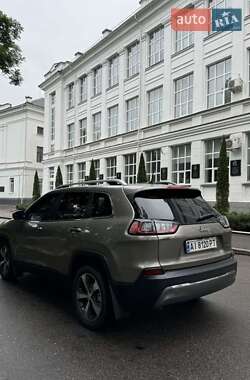 Внедорожник / Кроссовер Jeep Cherokee 2018 в 