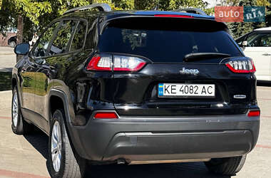 Внедорожник / Кроссовер Jeep Cherokee 2021 в 