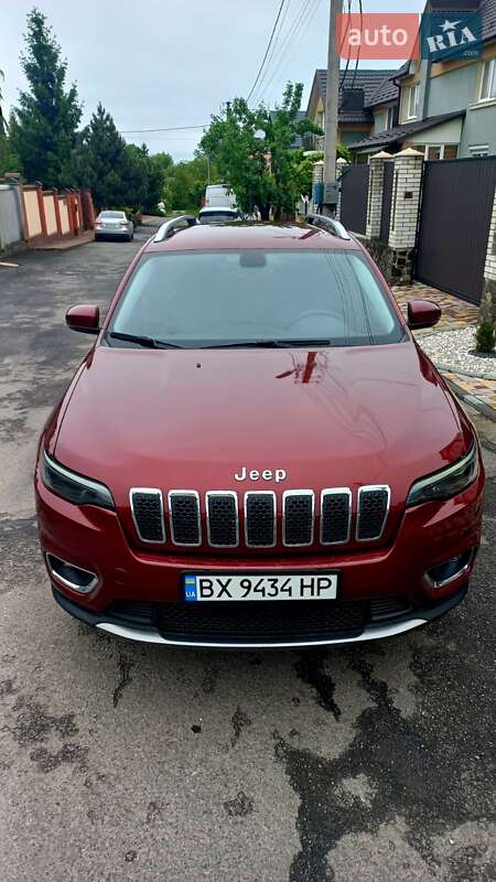 Внедорожник / Кроссовер Jeep Cherokee 2020 в Хмельницком