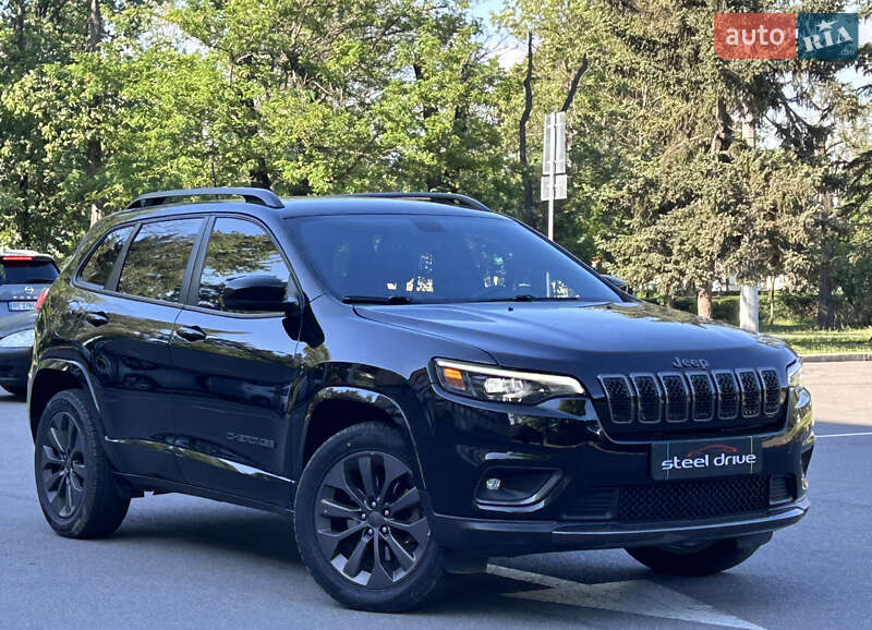 Внедорожник / Кроссовер Jeep Cherokee 2018 в Николаеве
