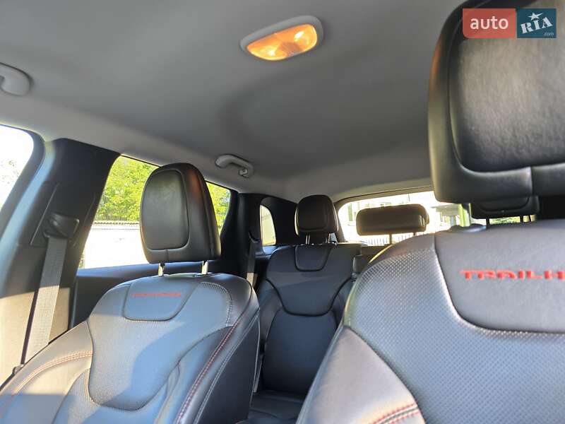 Позашляховик / Кросовер Jeep Cherokee 2017 в Запоріжжі фото 18 Позашляховик / Кросовер Jeep Cherokee 2017 в Запоріжжі