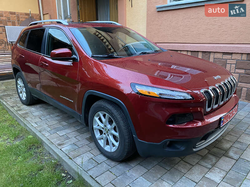 Внедорожник / Кроссовер Jeep Cherokee 2017 в Стрые