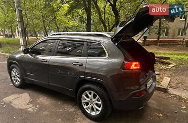 Внедорожник / Кроссовер Jeep Cherokee 2016 в Городне