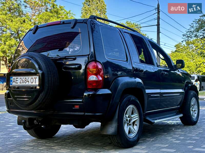 Внедорожник / Кроссовер Jeep Cherokee 2002 в Одессе