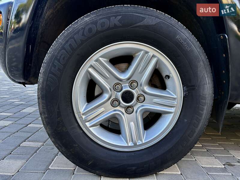 Внедорожник / Кроссовер Jeep Cherokee 2002 в Одессе