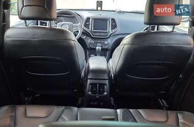 Внедорожник / Кроссовер Jeep Cherokee 2021 в 