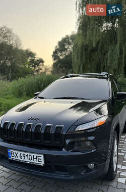 Внедорожник / Кроссовер Jeep Cherokee 2015 в 