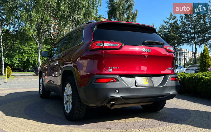 Внедорожник / Кроссовер Jeep Cherokee 2016 в Львове