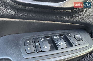 Внедорожник / Кроссовер Jeep Cherokee 2015 в 