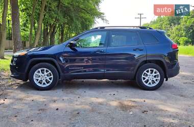 Внедорожник / Кроссовер Jeep Cherokee 2015 в 