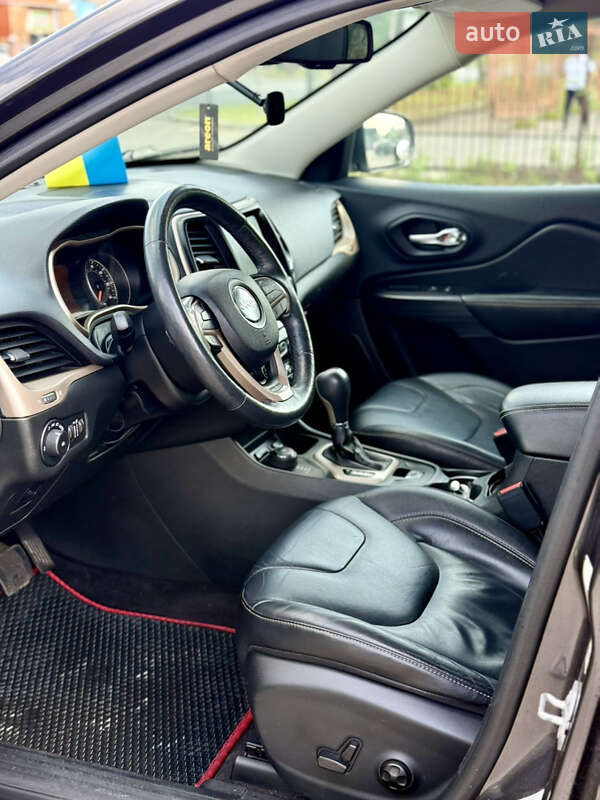 Внедорожник / Кроссовер Jeep Cherokee 2014 в Чернигове фото 9 Внедорожник / Кроссовер Jeep Cherokee 2014 в Чернигове