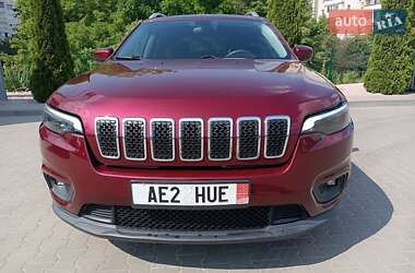 Позашляховик / Кросовер Jeep Cherokee 2019 в 