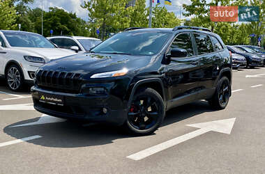Внедорожник / Кроссовер Jeep Cherokee 2015 в 