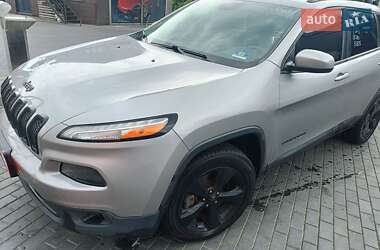 Внедорожник / Кроссовер Jeep Cherokee 2015 в Ровно