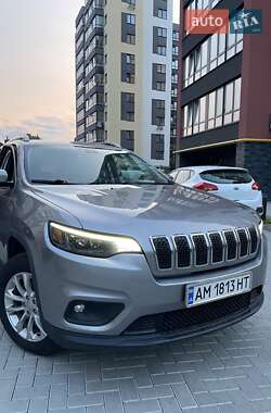 Внедорожник / Кроссовер Jeep Cherokee 2018 в 