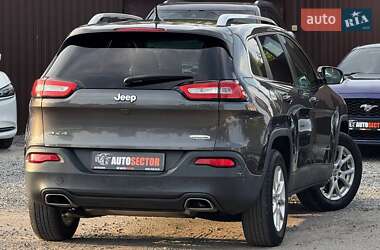 Внедорожник / Кроссовер Jeep Cherokee 2016 в 