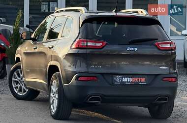 Внедорожник / Кроссовер Jeep Cherokee 2016 в 