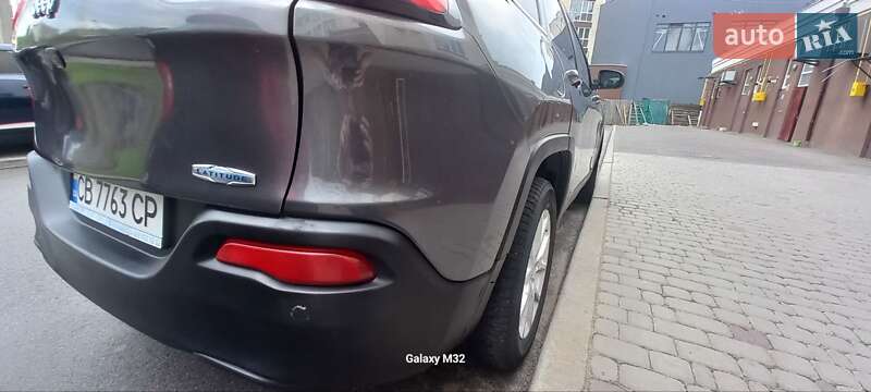Внедорожник / Кроссовер Jeep Cherokee 2016 в Чернигове