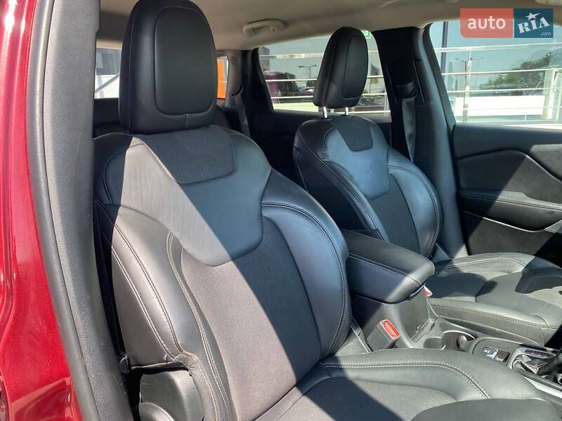 Внедорожник / Кроссовер Jeep Cherokee 2017 в Львове