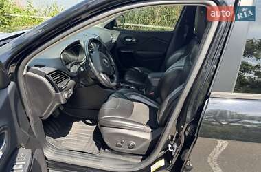 Внедорожник / Кроссовер Jeep Cherokee 2019 в 