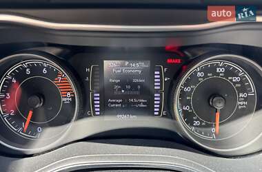 Внедорожник / Кроссовер Jeep Cherokee 2019 в 