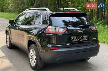 Внедорожник / Кроссовер Jeep Cherokee 2018 в 