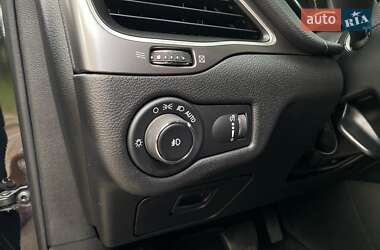Внедорожник / Кроссовер Jeep Cherokee 2018 в 