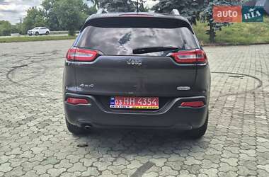 Внедорожник / Кроссовер Jeep Cherokee 2014 в 