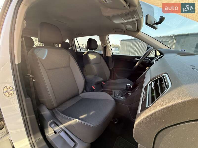 Позашляховик / Кросовер Jeep Cherokee 2015 в Львові