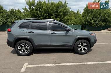 Внедорожник / Кроссовер Jeep Cherokee 2014 в 