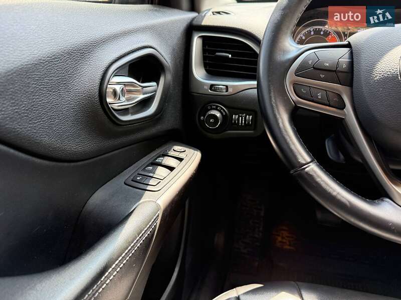 Позашляховик / Кросовер Jeep Cherokee 2018 в Ірпені фото 15 Позашляховик / Кросовер Jeep Cherokee 2018 в Ірпені
