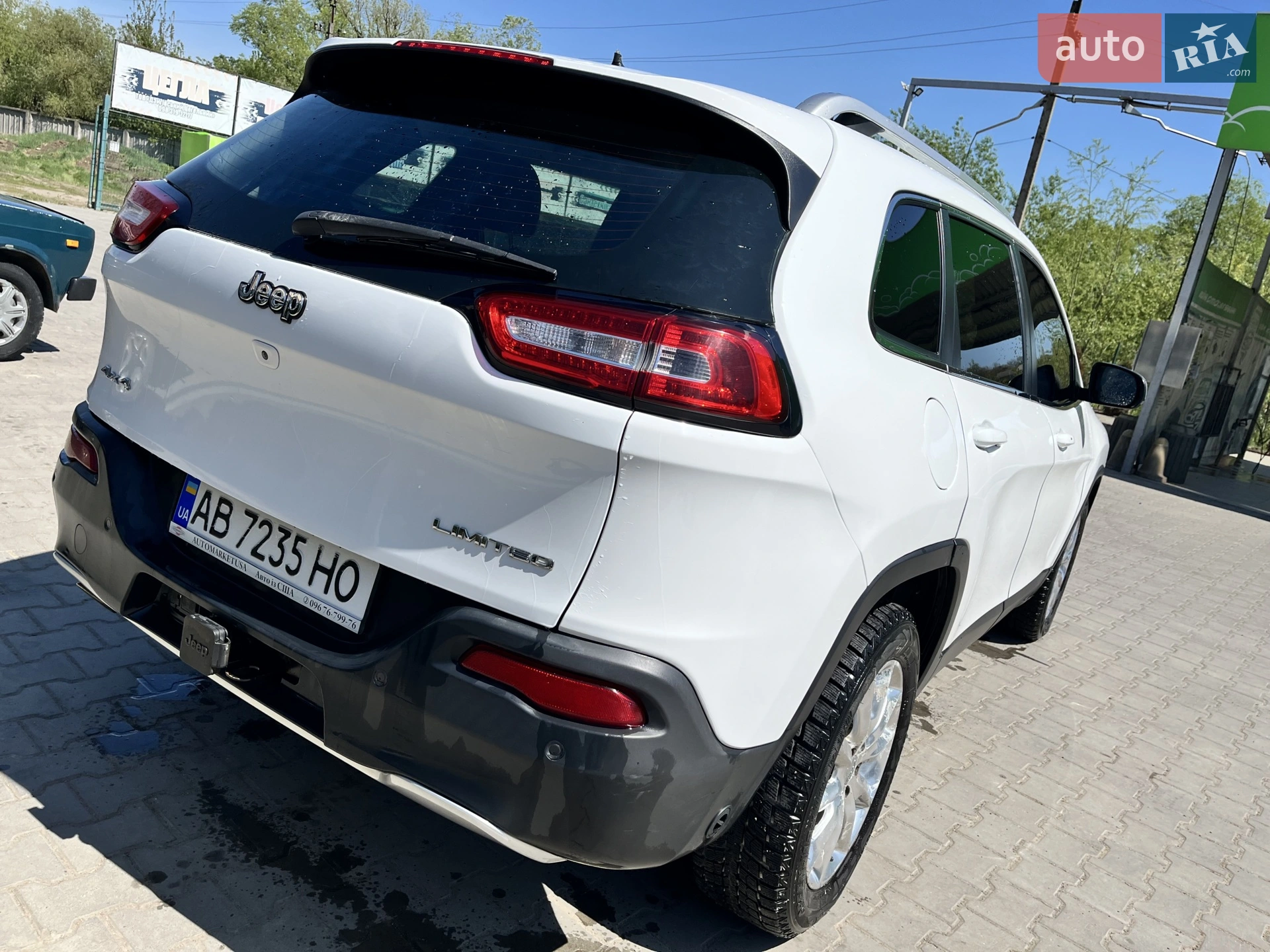2015 Jeep Cherokee - мініатюра 6