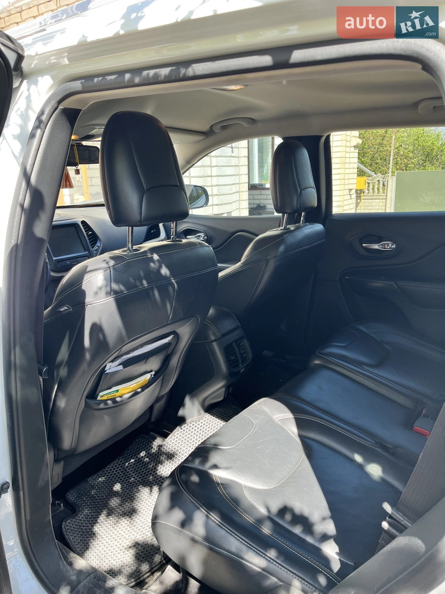 2015 Jeep Cherokee - мініатюра 18