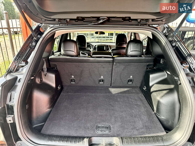 Внедорожник / Кроссовер Jeep Cherokee 2018 в Харькове