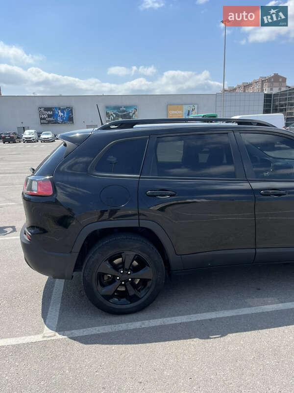 Внедорожник / Кроссовер Jeep Cherokee 2019 в Ивано-Франковске