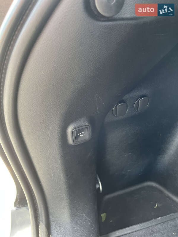 Внедорожник / Кроссовер Jeep Cherokee 2019 в Ивано-Франковске