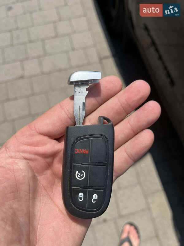 Внедорожник / Кроссовер Jeep Cherokee 2019 в Ивано-Франковске