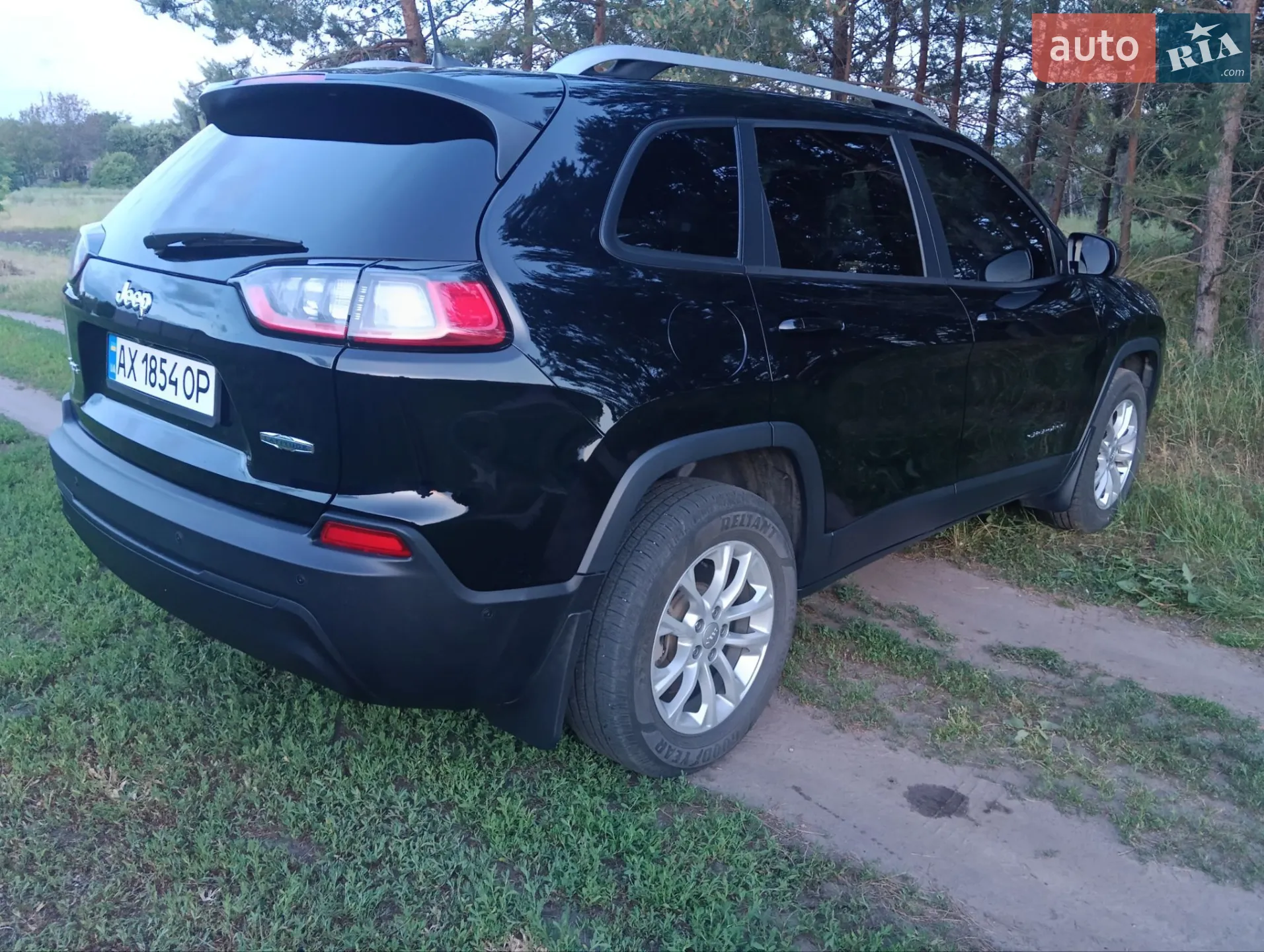 2020 Jeep Cherokee - мініатюра 4