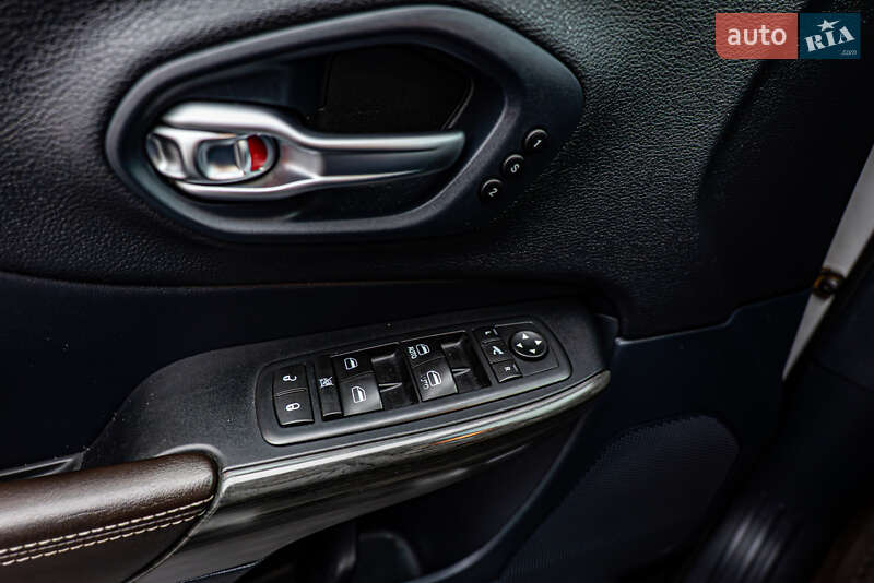 Внедорожник / Кроссовер Jeep Cherokee 2015 в Киеве фото 15 Внедорожник / Кроссовер Jeep Cherokee 2015 в Киеве