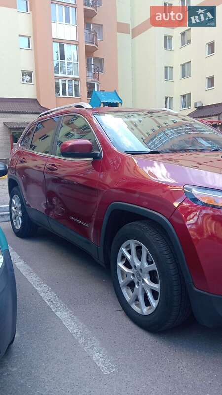Позашляховик / Кросовер Jeep Cherokee 2016 в Києві