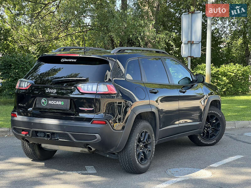 Позашляховик / Кросовер Jeep Cherokee 2021 в Києві