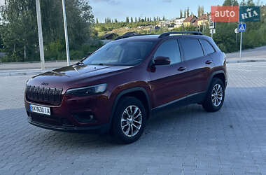 Внедорожник / Кроссовер Jeep Cherokee 2018 в Хмельницком