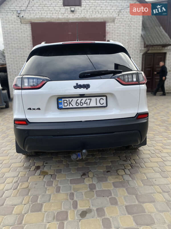Позашляховик / Кросовер Jeep Cherokee 2018 в Острозі