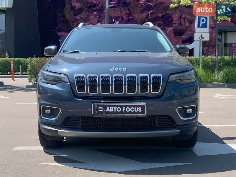 Внедорожник / Кроссовер Jeep Cherokee 2020 в Киеве