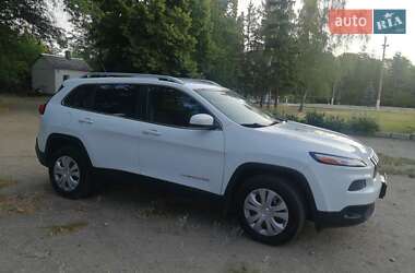 Позашляховик / Кросовер Jeep Cherokee 2015 в 