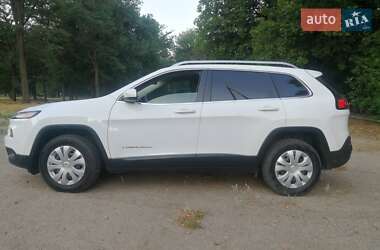 Позашляховик / Кросовер Jeep Cherokee 2015 в 