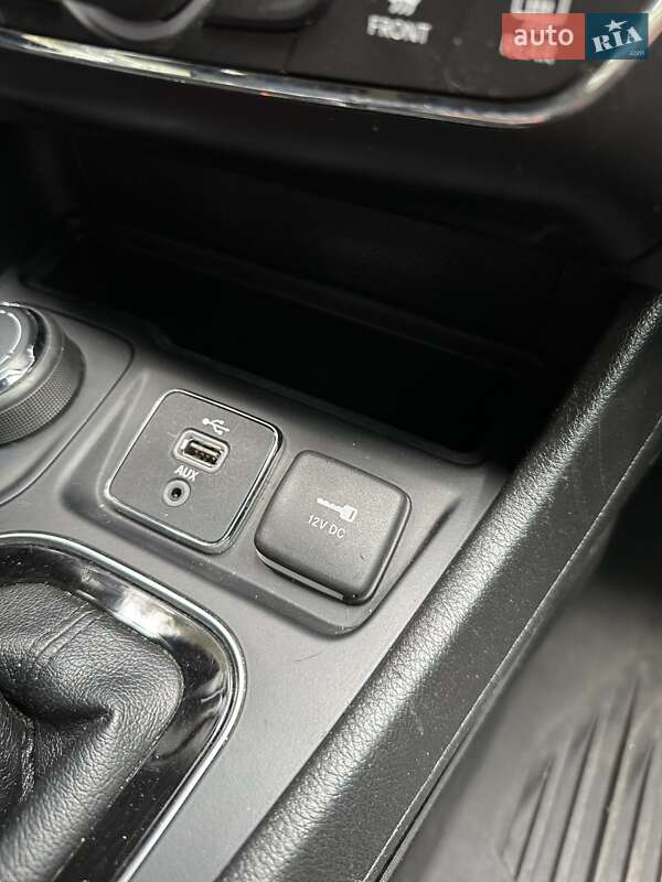 Внедорожник / Кроссовер Jeep Cherokee 2018 в Белогородке
