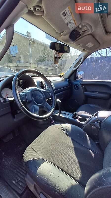 Внедорожник / Кроссовер Jeep Cherokee 2003 в Киеве